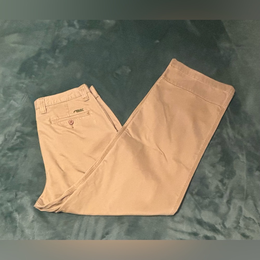 Mountain Khakis 100% Cotton, 5 Pocket Pants. Size: 36” W x 30” L. (5087)